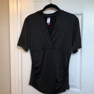No Bundaries Black Low V Shirt Size L